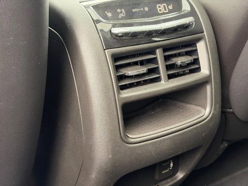 Used 2018 Cadillac XT5 Premium Luxury FWD image 11