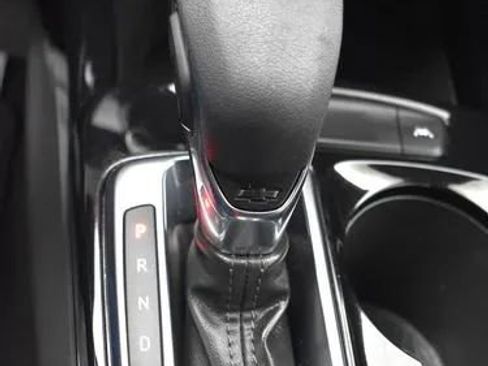 Used 2024 Chevrolet Trax LT w/ Driver Confidence Package image 35