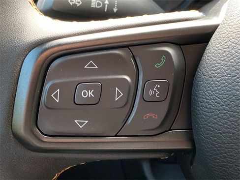 Used 2024 Jeep Wrangler Unlimited image 19