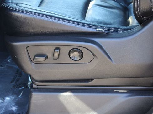 Used 2022 Chevrolet Silverado 1500 RST w/ Redline Edition image 16