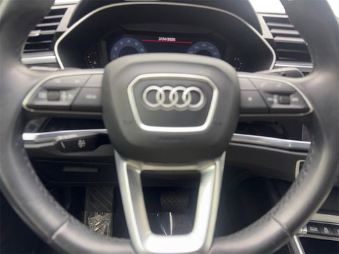 Used 2022 Audi Q3 2.0T Premium w/ Convenience Package image 58