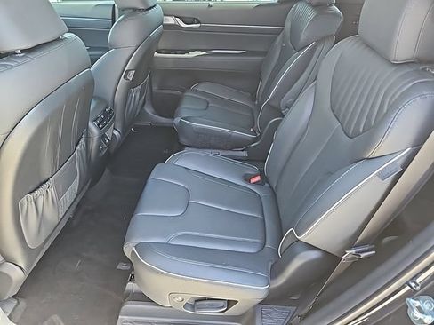 Used 2024 Hyundai Palisade Limited FWD image 14