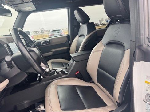 Certified 2023 Ford Bronco Wildtrak image 11