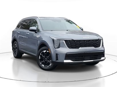 Used 2025 Kia Sorento S