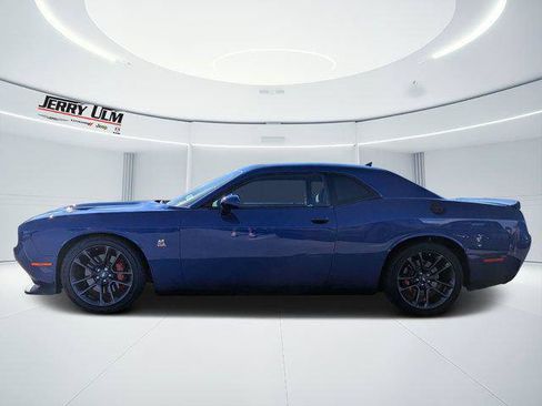 Certified 2022 Dodge Challenger R/T Scat Pack RWD image 6