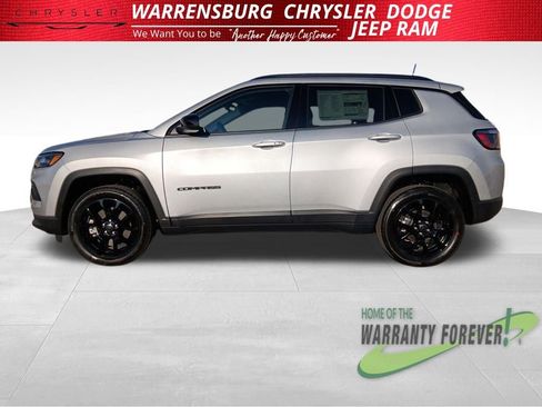 New 2026 Jeep Compass Latitude image 7