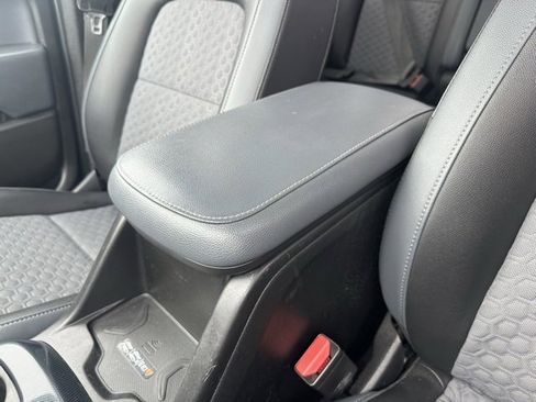 Used 2019 Chevrolet Colorado Z71 image 12