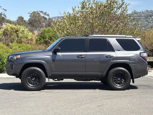 Used 2021 Toyota 4Runner SR5 RWD image 3