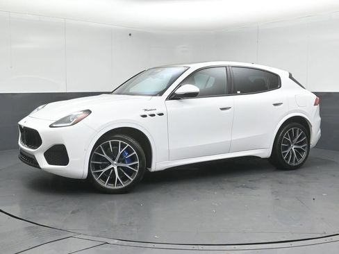 Used 2023 Maserati Grecale Modena AWD/4WD image 7