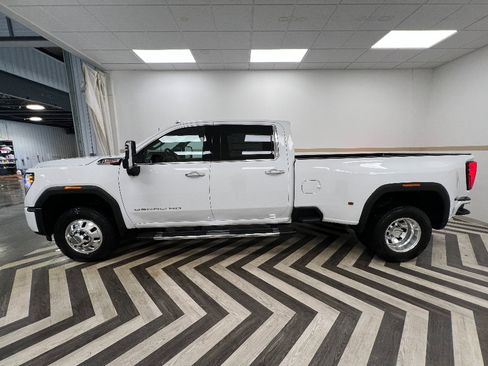 New 2026 GMC Sierra 3500 Denali w/ Denali Reserve Package AWD/4WD image 3