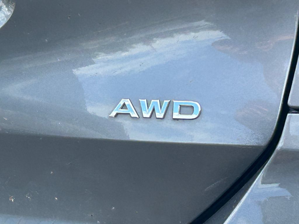 Used 2019 Nissan Rogue S AWD/4WD image 4