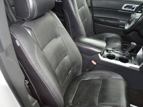 Used 2013 Ford Explorer Sport image 23