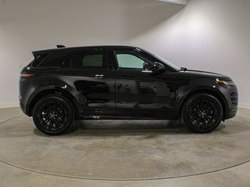 Used 2025 Land Rover Range Rover Evoque Dynamic SE AWD/4WD image 6