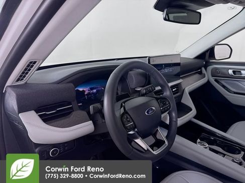 New 2026 Ford Explorer Platinum AWD/4WD image 9