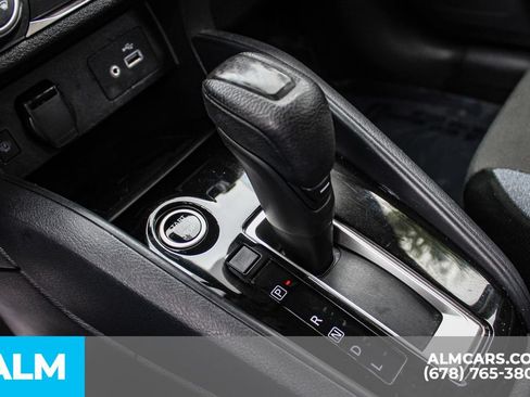 Used 2024 Nissan Versa SV FWD image 34