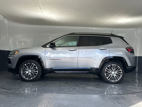 Used 2022 Jeep Compass Limited w/ Elite Group image 6