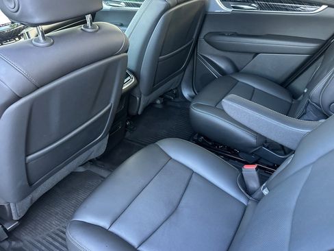 Used 2025 Cadillac XT6 Premium Luxury w/ Technology Package image 14