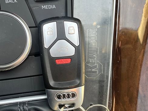 Used 2018 Audi A4 2.0T Ultra Premium Plus w/ Premium Plus Package image 29