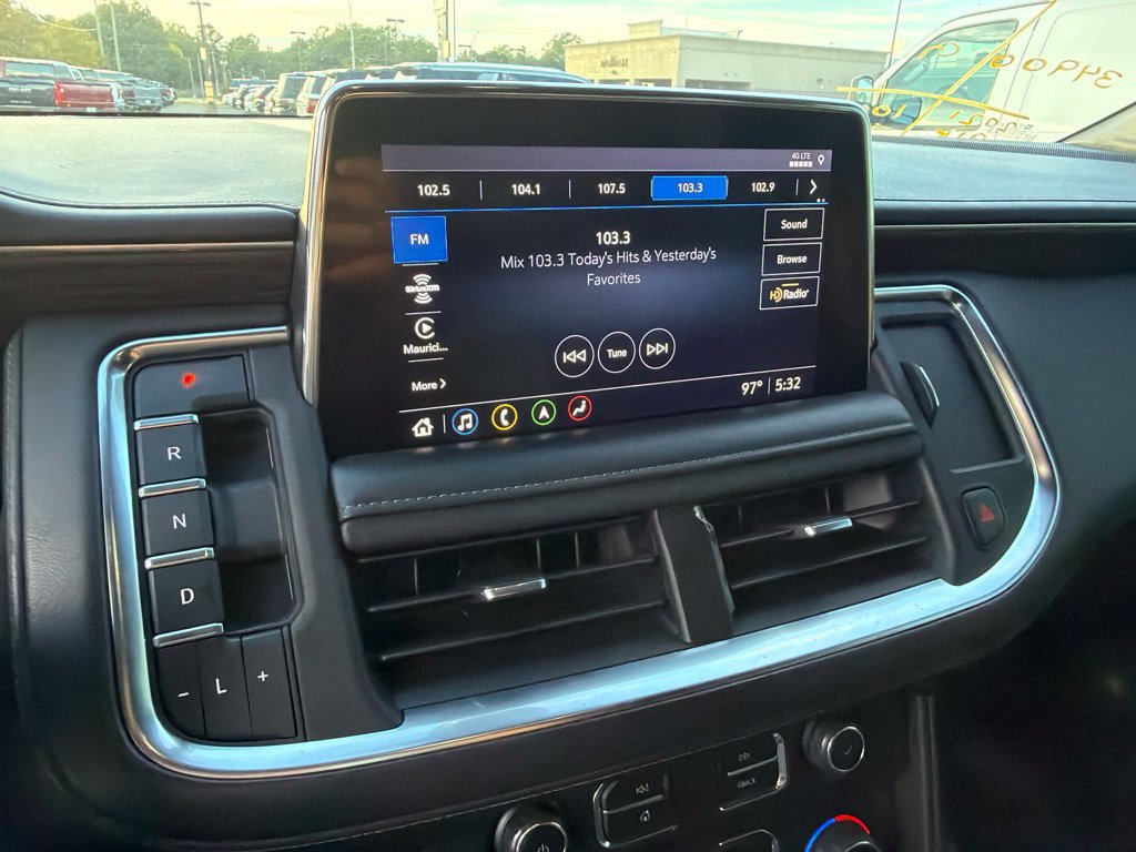 Used 2021 Chevrolet Suburban LT w/ Rear Media and Nav Package RWD image 22