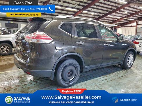 Used 2016 Nissan Rogue S w/ Appearance Package AWD/4WD image 4