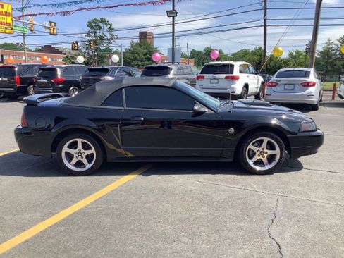 Used 2004 Ford Mustang GT RWD image 8
