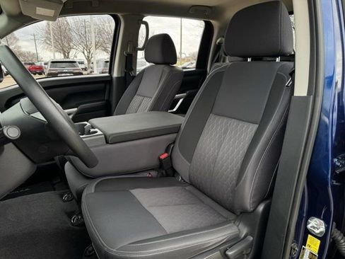 Used 2021 Nissan Titan SV w/ Accessory Utility Package image 25