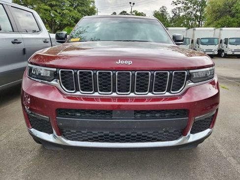 Used 2024 Jeep Grand Cherokee L Limited image 2