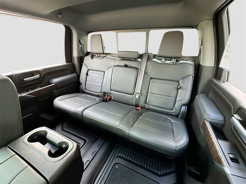 Used 2022 GMC Sierra 2500 Denali w/ Denali Ultimate Package image 12