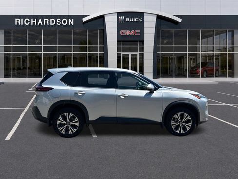 Used 2021 Nissan Rogue SV AWD/4WD image 7