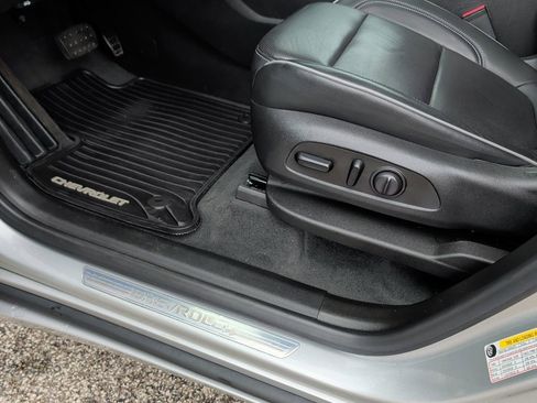 Used 2020 Chevrolet Traverse High Country FWD image 13