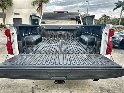Used 2025 Chevrolet Silverado 2500 Custom w/ Custom Value Package image 21