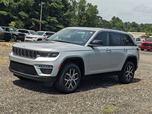 New 2025 Jeep Grand Cherokee Limited image 5