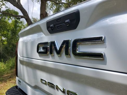 New 2026 GMC Sierra 3500 Denali Ultimate AWD/4WD image 7