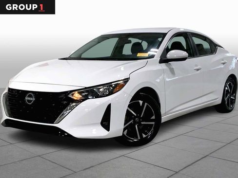Used 2024 Nissan Sentra SV image 1