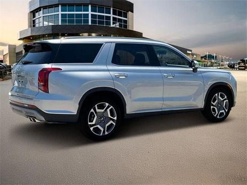 Certified 2025 Hyundai Palisade Limited image 9