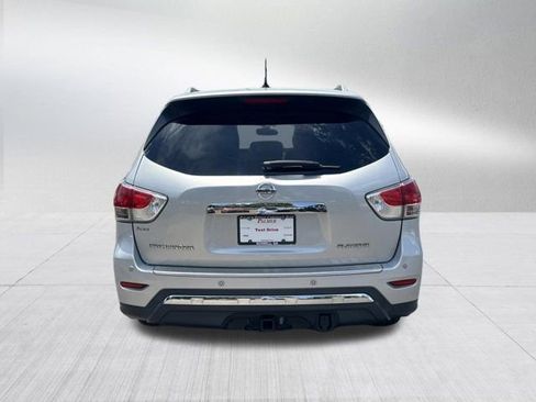 Used 2015 Nissan Pathfinder Platinum FWD image 7