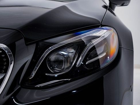 Used 2019 Mercedes-Benz E 450 4MATIC Cabriolet image 7