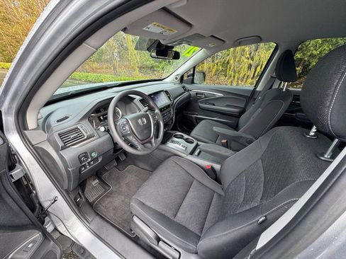 Used 2021 Honda Ridgeline Sport image 7