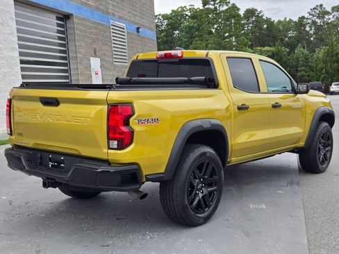 Used 2023 Chevrolet Colorado Trail Boss w/ Technology Package AWD/4WD image 7