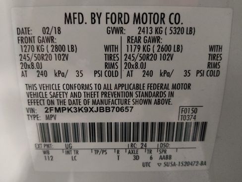 Used 2018 Ford Edge Titanium w/ Ford Safe & Smart Package FWD image 33