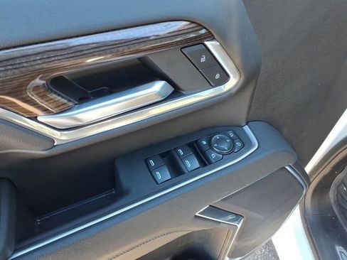 Used 2025 Chevrolet Silverado 3500 LT w/ Trail Boss Package image 18