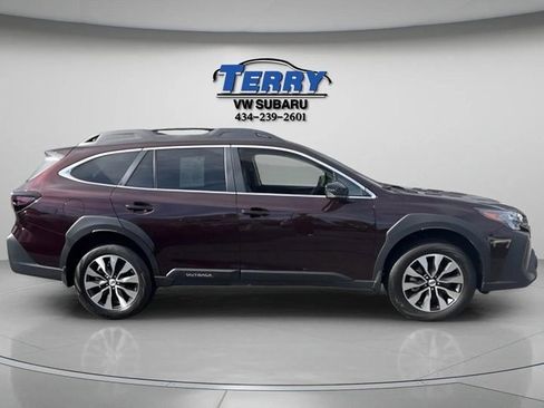 Used 2025 Subaru Outback Limited image 1