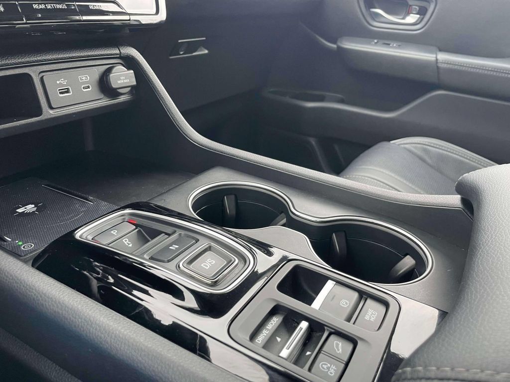 Certified 2023 Honda Pilot Elite image 30