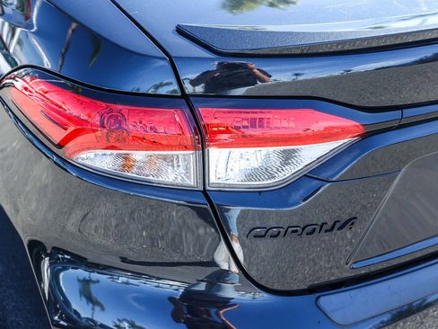 Used 2022 Toyota Corolla SE image 8