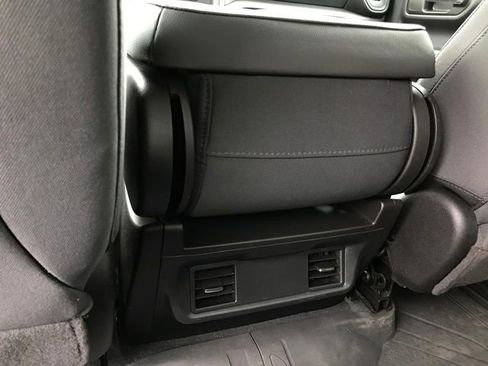 Used 2020 Chevrolet Silverado 1500 Custom w/ Custom Value Package image 18