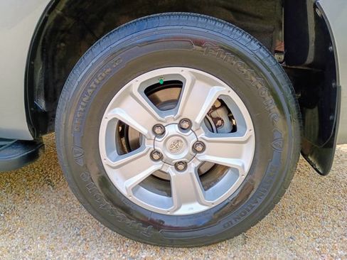 Used 2020 Toyota Sequoia SR5 RWD image 17