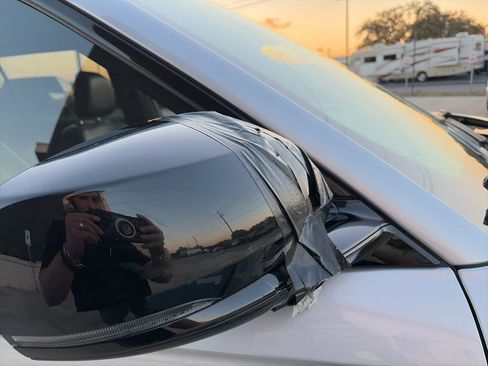 Used 2023 Jeep Grand Cherokee L Laredo image 17