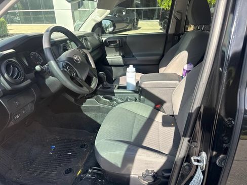 Used 2023 Toyota Tacoma SR AWD/4WD image 10