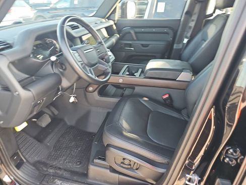 Used 2023 Land Rover Defender 110 X-Dynamic SE AWD/4WD image 9