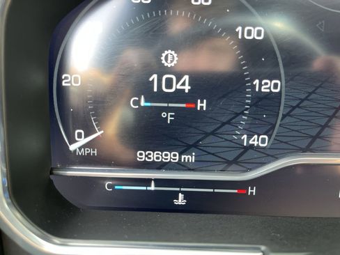 Used 2022 GMC Sierra 1500 AT4 w/ AT4 Premium Package image 12